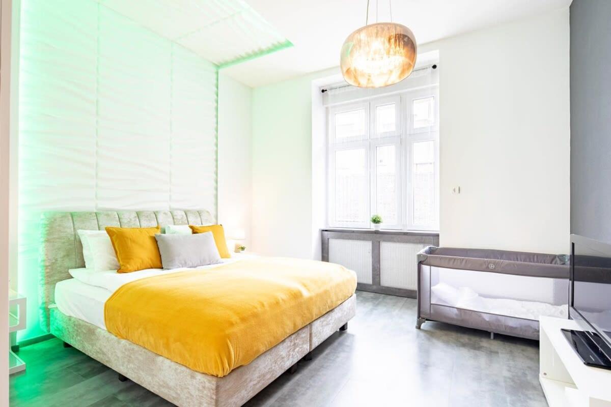 Ultra - Large With Balcony Apartman