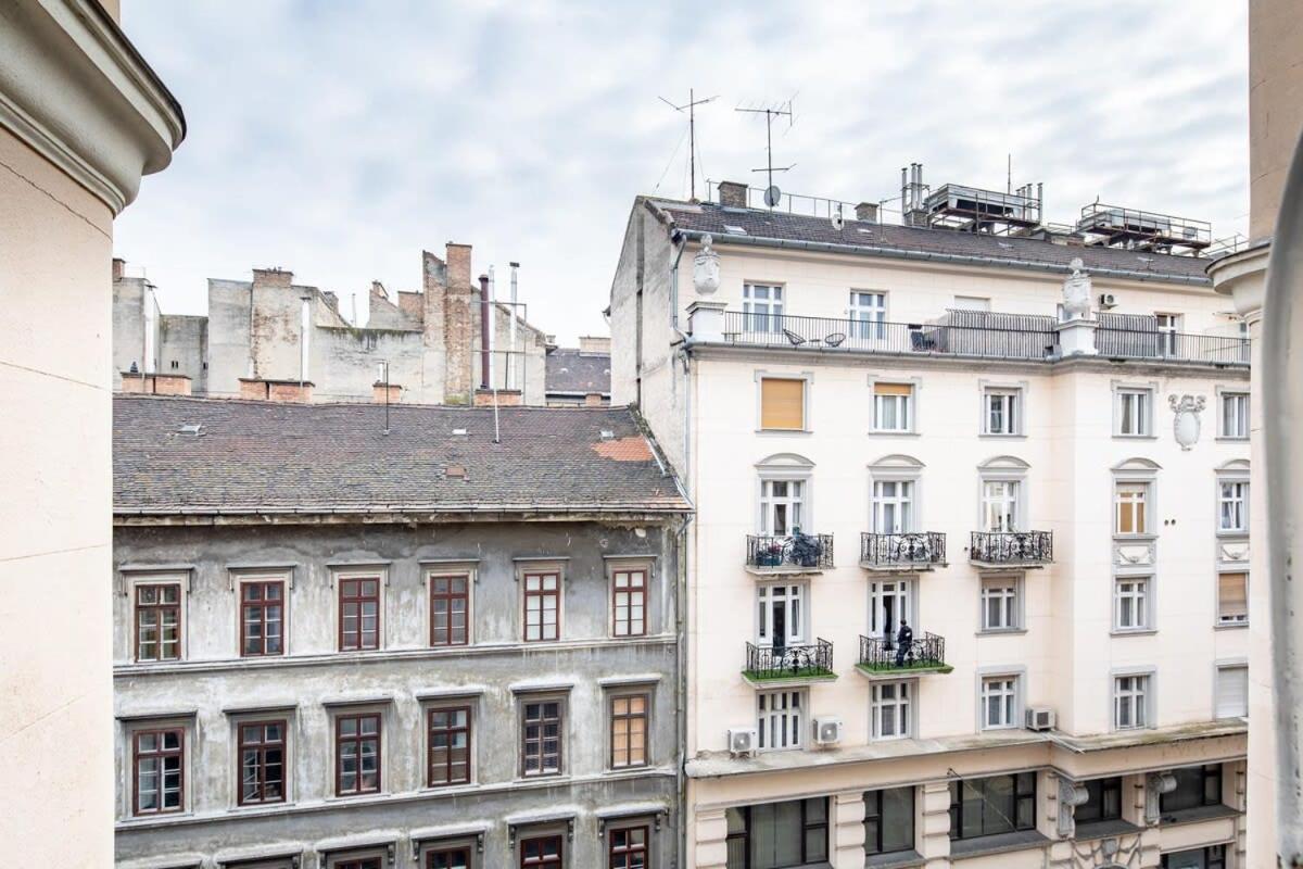 Ultra - Large With Balcony * Budapest